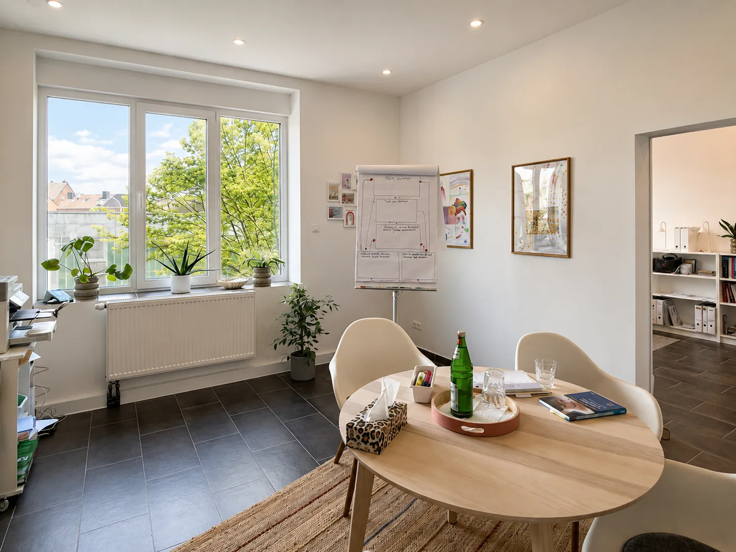 Weitwinkelansicht Therapieraum